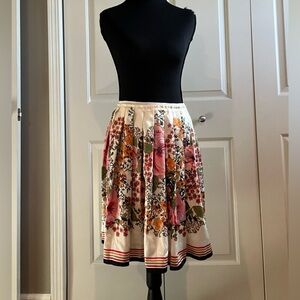 Old Navy Floral Pleated Skirt, Satin Feel, Size 0